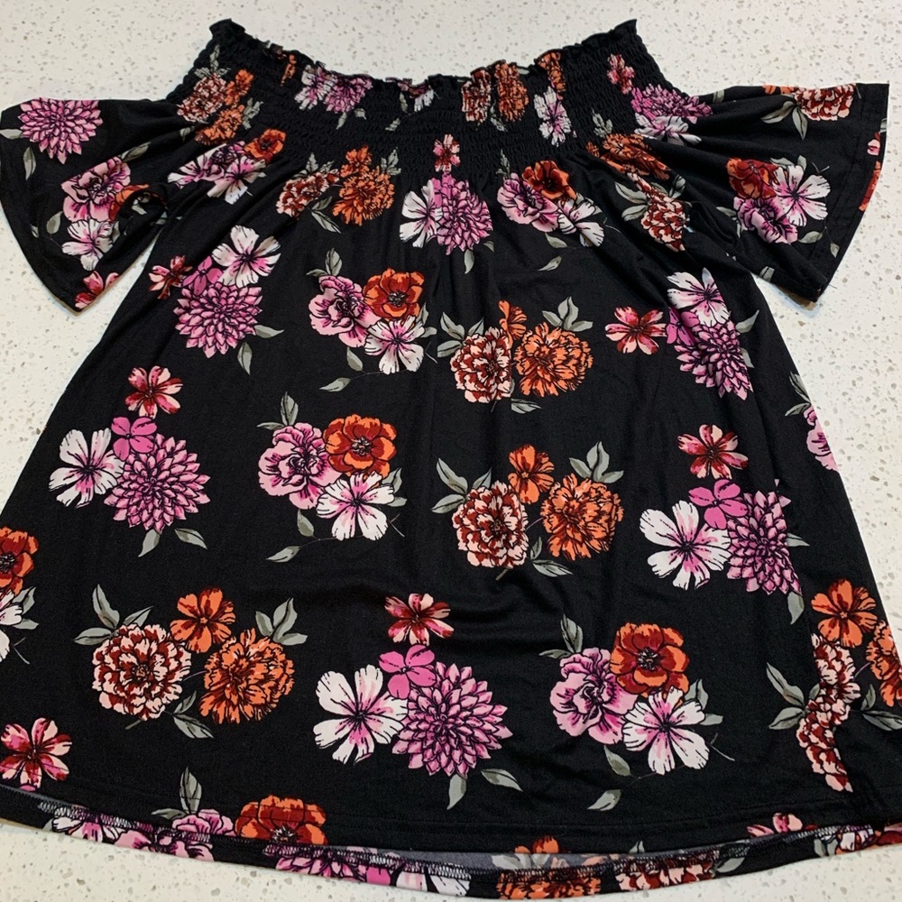 Floral off the shoulder shirt size small